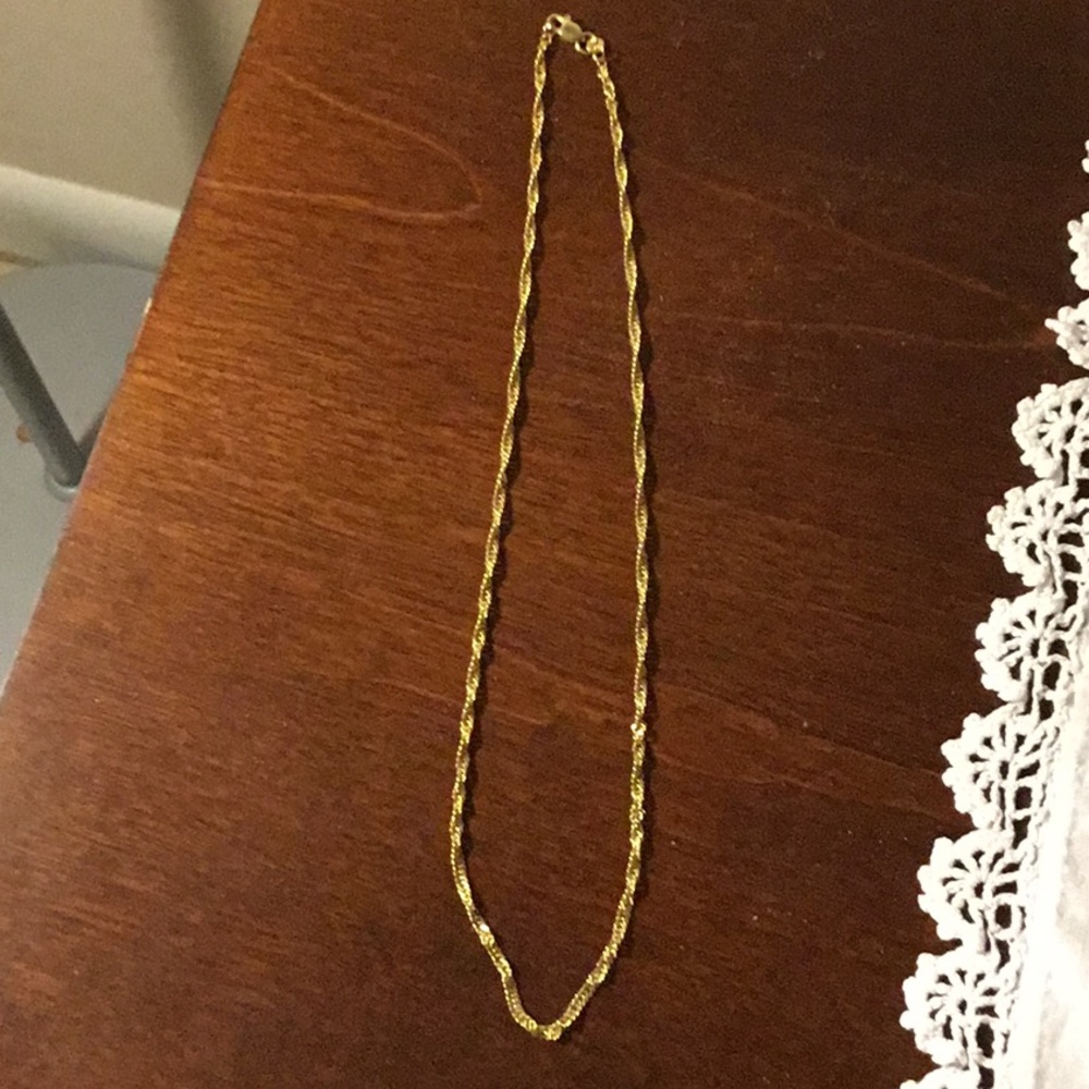 Gorgeous 10K yellow Gold Chain a Beauty 16”